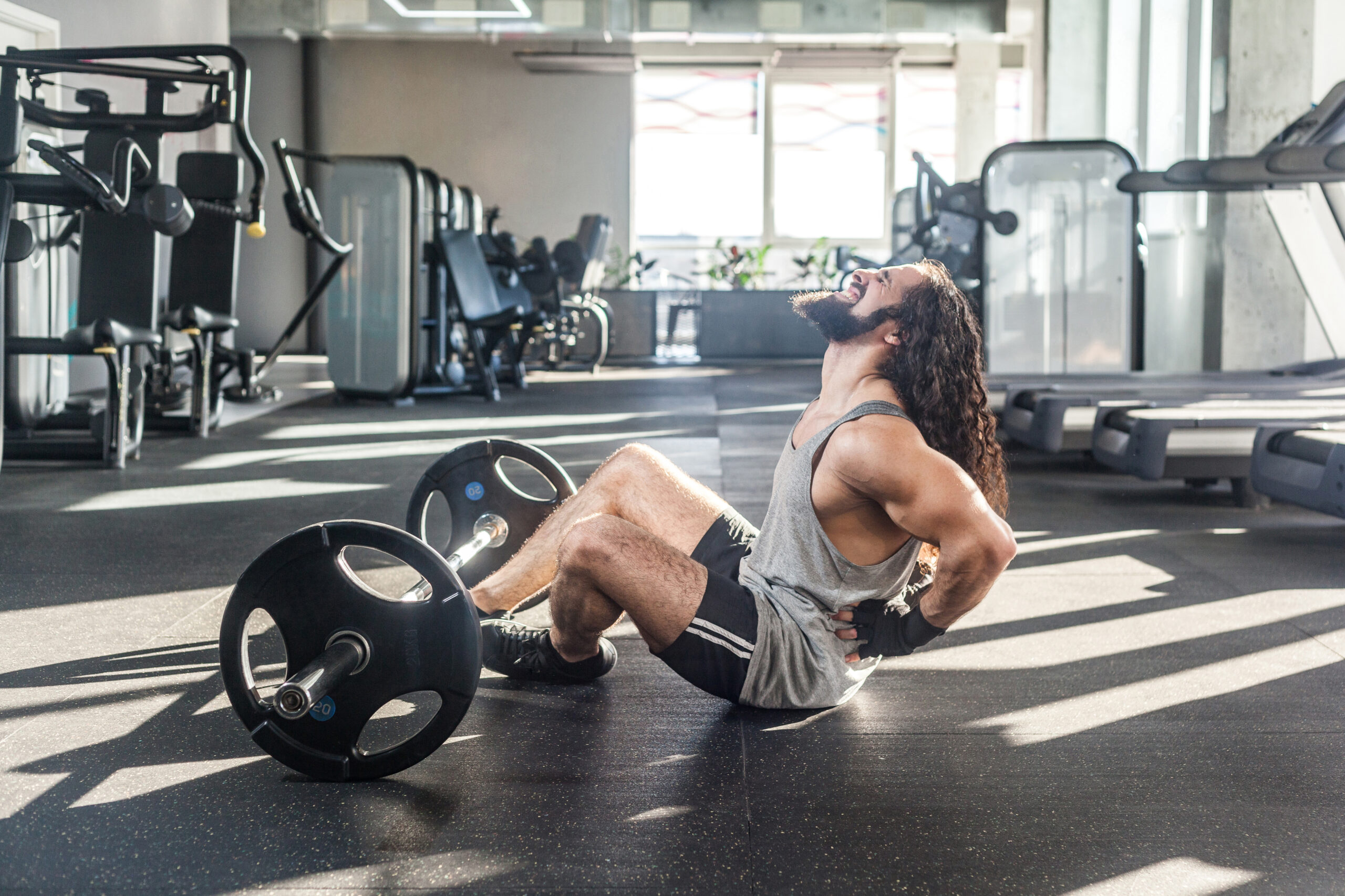 Chiropractor treating sports injuries at Battersea & Chelsea Chiropractic—supporting recovery and performance in Chelsea, Battersea, and SW London.