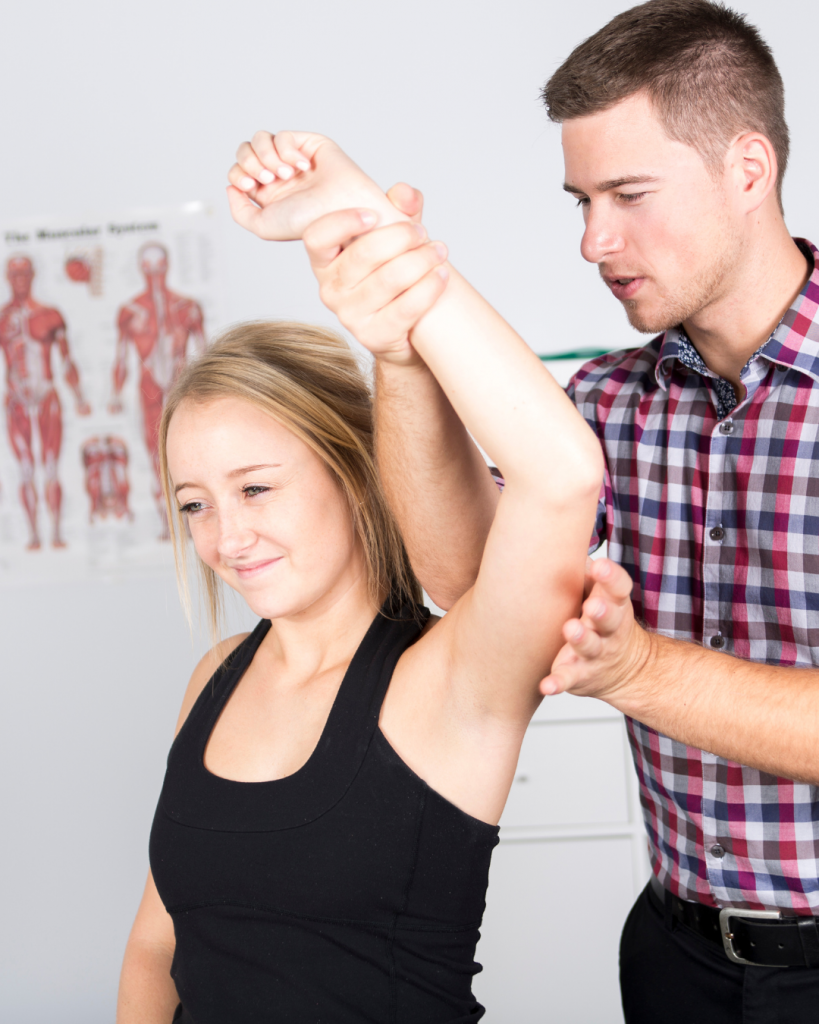 Chiropractic treatment for shoulder pain at Battersea & Chelsea Chiropractic—targeting joint stiffness, tension, and mobility issues across Chelsea, Battersea, and SW London.