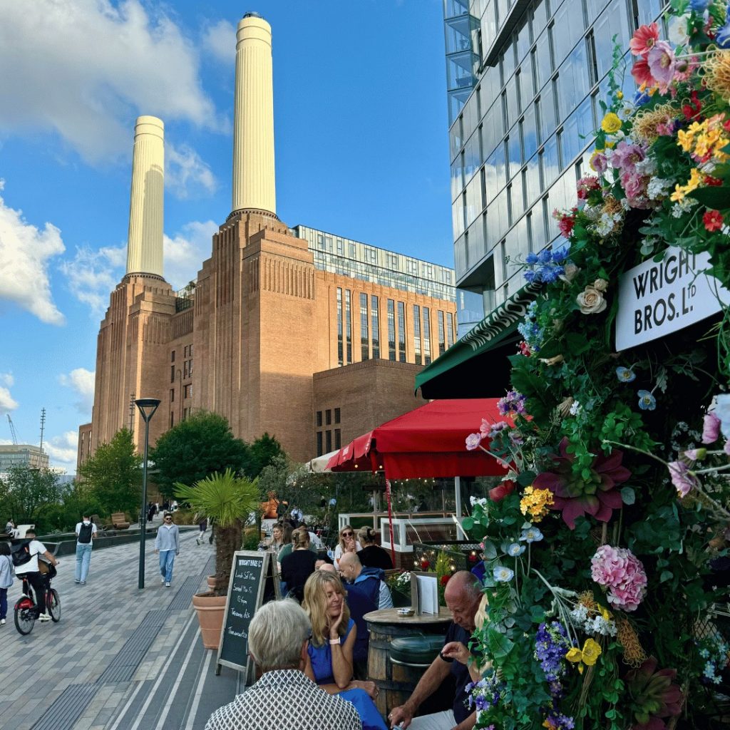 Image of Battersea Power Station London Victoria in a truly iconic setting.