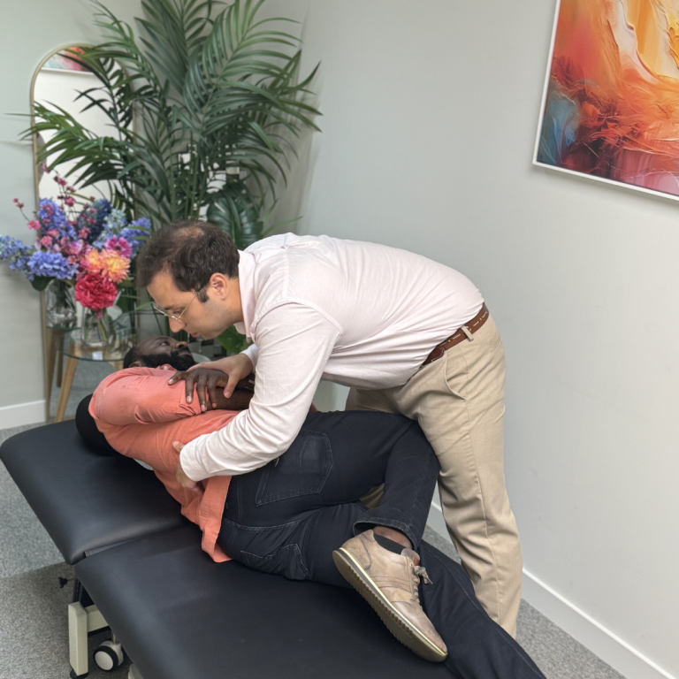 Common back pain patterns seen by a chiropractor in Battersea, London